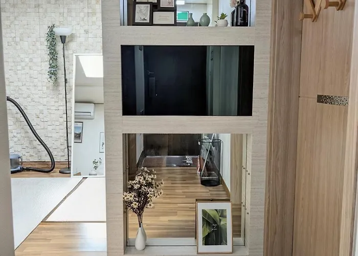 Stroll&stay 步行道住宿 Your Perfect 6mins To Wolgok Station, 3bed1bath, Streamwalk, Free Parking, Cozy And Quiet Stay, Korea Uni, Kyeonghee Uni * 서울특별시