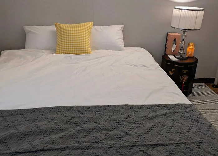 Stroll&stay 步行道住宿 Your Perfect 6mins To Wolgok Station, 3bed1bath, Streamwalk, Free Parking, Cozy And Quiet Stay, Korea Uni, Kyeonghee Uni 아파트