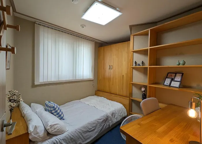 Stroll&stay 步行道住宿 Your Perfect 6mins To Wolgok Station, 3bed1bath, Streamwalk, Free Parking, Cozy And Quiet Stay, Korea Uni, Kyeonghee Uni 아파트 서울특별시