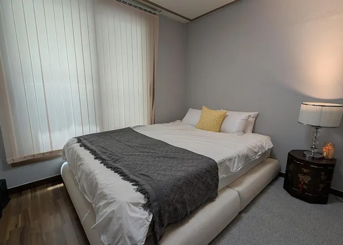 아파트 Stroll&stay 步行道住宿 Your Perfect 6mins To Wolgok Station, 3bed1bath, Streamwalk, Free Parking, Cozy And Quiet Stay, Korea Uni, Kyeonghee Uni *