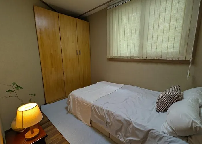 Stroll&stay 步行道住宿 Your Perfect 6mins To Wolgok Station, 3bed1bath, Streamwalk, Free Parking, Cozy And Quiet Stay, Korea Uni, Kyeonghee Uni 아파트 서울특별시