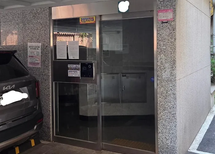 Stroll&stay 步行道住宿 Your Perfect 6mins To Wolgok Station, 3bed1bath, Streamwalk, Free Parking, Cozy And Quiet Stay, Korea Uni, Kyeonghee Uni