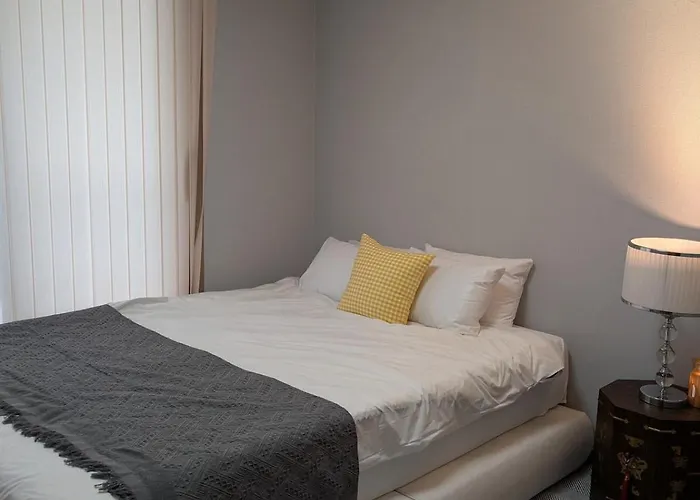 Stroll&stay 步行道住宿 Your Perfect 6mins To Wolgok Station, 3bed1bath, Streamwalk, Free Parking, Cozy And Quiet Stay, Korea Uni, Kyeonghee Uni 아파트 *