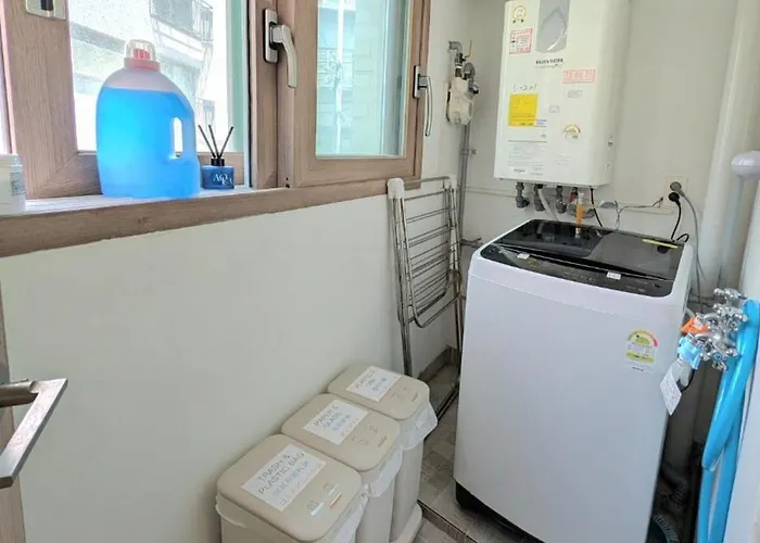 Stroll&stay 步行道住宿 Your Perfect 6mins To Wolgok Station, 3bed1bath, Streamwalk, Free Parking, Cozy And Quiet Stay, Korea Uni, Kyeonghee Uni 아파트